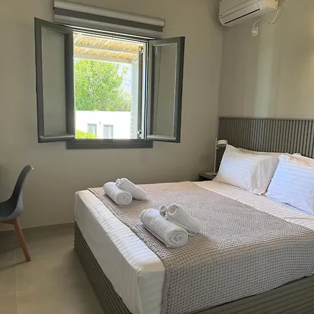 Bay 3* קוטרונאס